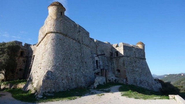 Mont Alban fort