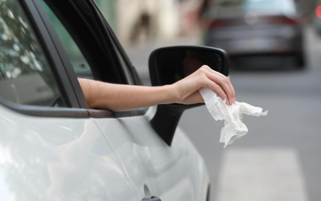 Déchets portière incivilités