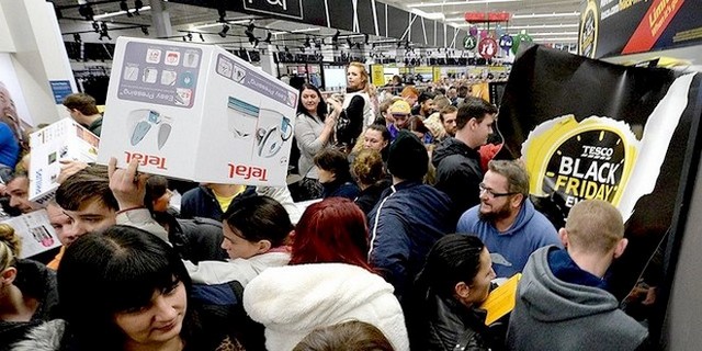 Black Friday bagarre