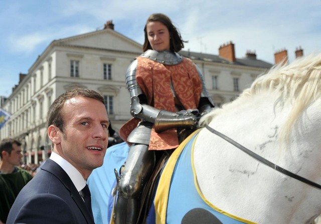 Macron – Jeanne Arc Macron - Jeanne Arc