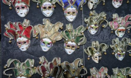 Au bal masqué