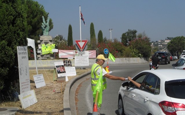 Gilets Jaunes Cannes - Rond-point Victoire Cannes - 1er août 2020 (6-1)