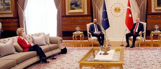 Ursula von der Leyen - Charles Michel - Recep Tayyip Erdoğan - avril 2021 (2)
